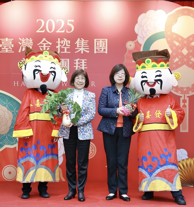 2025蛇咪龍舞 新春團拜慶開工新聞照片