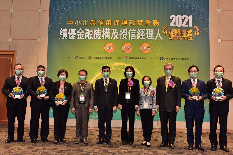 扶植青創事業